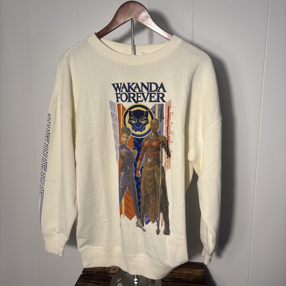 Marvel Woman Black Panther Wakanda Forever Beige Crewneck Sweater Sz X-Small New
